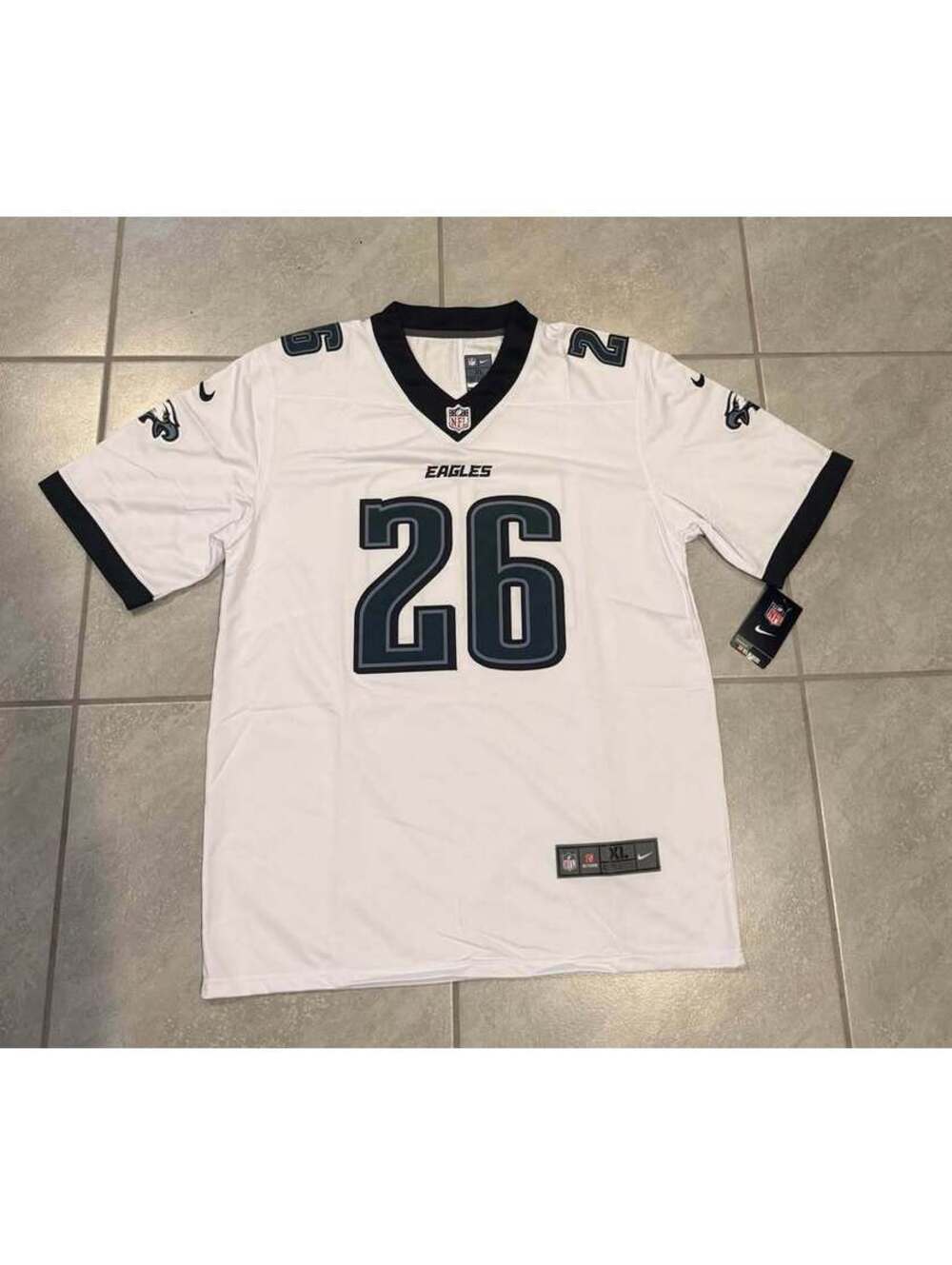 Saquon Barkley Philadelphia Eagles Jersey Adult XL NWT